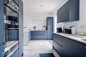 Kitchen- click for photo gallery